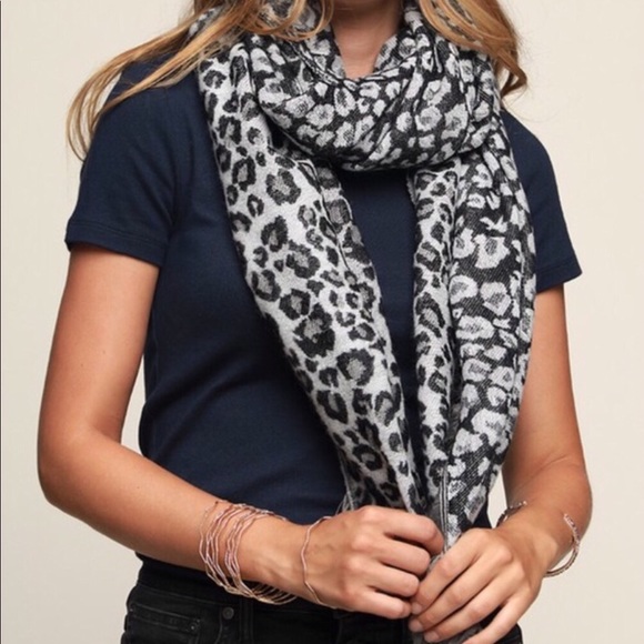 🌺5⭐️Gorgeous Leopard Print scarf - Picture 5 of 6